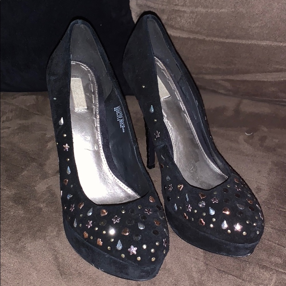 Black heels with studded design Rachel Roy size 8